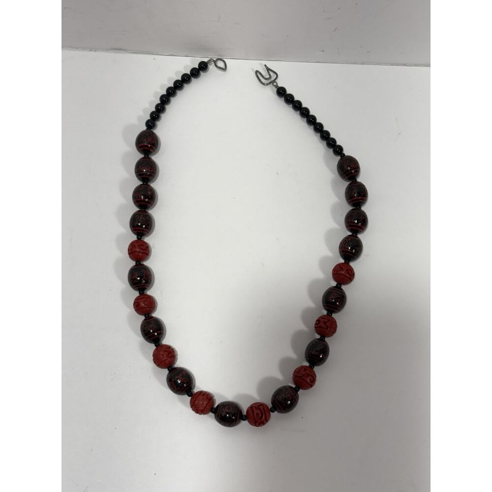 Vintage‎ Asian Chinese Carved Red Cinnabar Black Beads Beaded NECKLACE 24” Lux